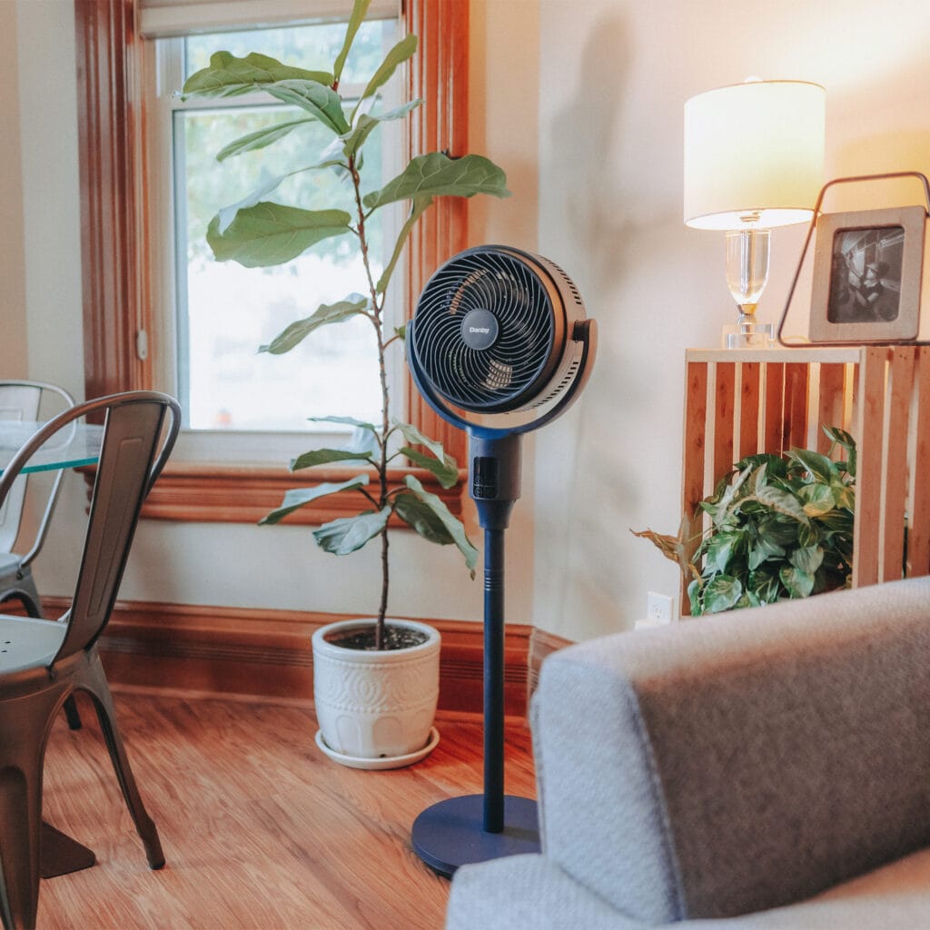 Danby 7" Ultra Quiet 9-Speed Air Circulator Fan – Midnight Blue with DC Motor, Remote & Aromatherapy